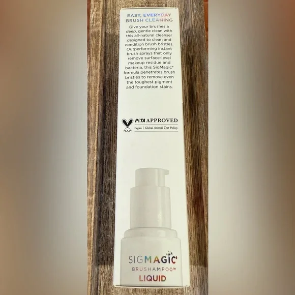 Sigma Beauty SigMagic Brushampoo Liquid Cleanser - Picture 3 of 4